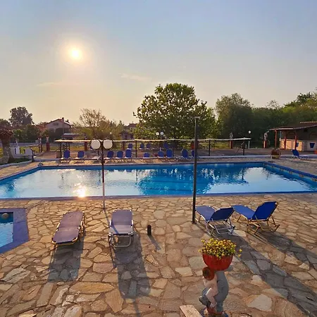 Отель Great Alexander 3*