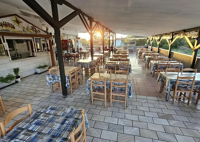 Great Alexander Hotel